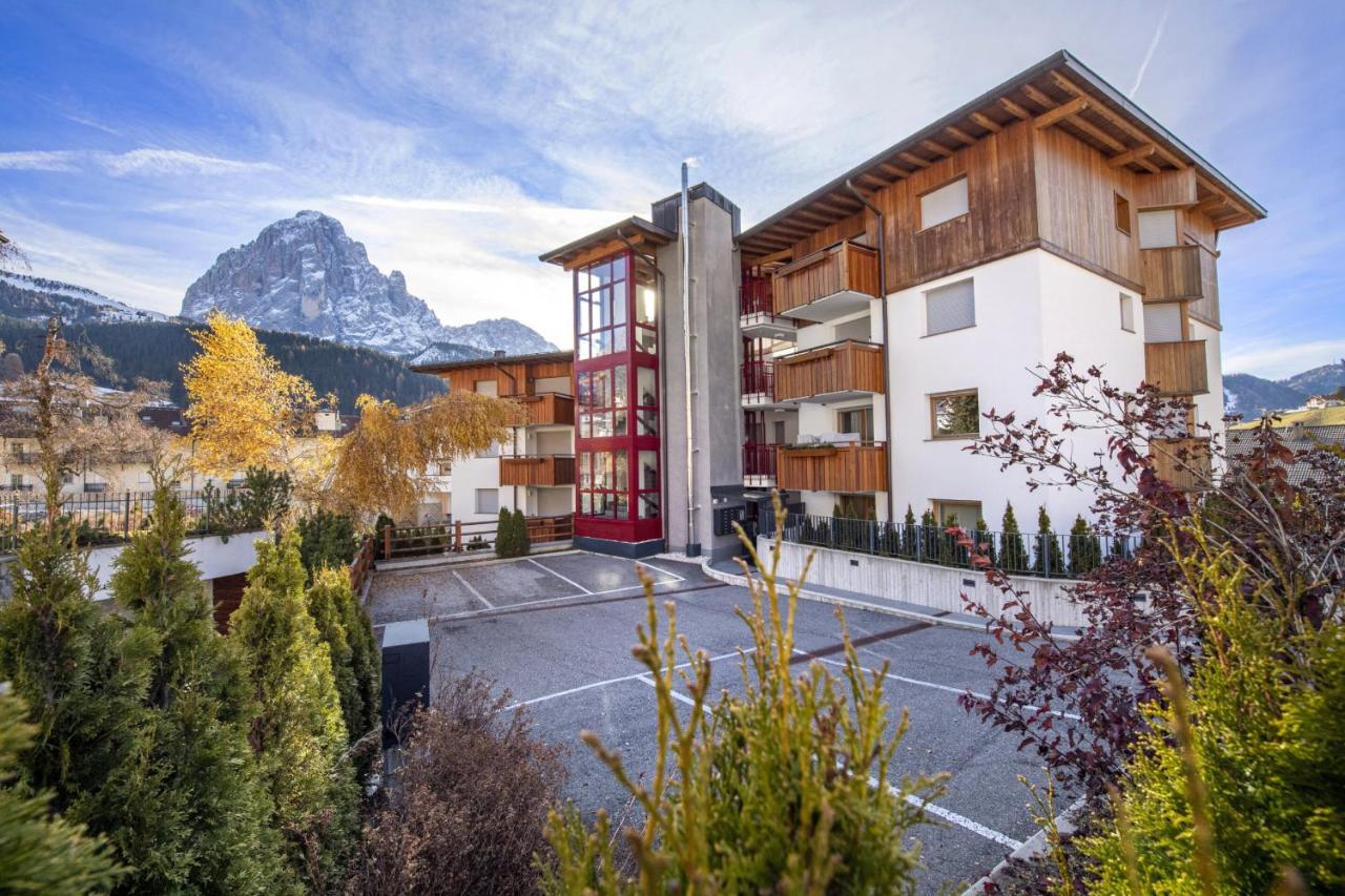 Apartment Lulu Selva di Val Gardena Exteriör bild